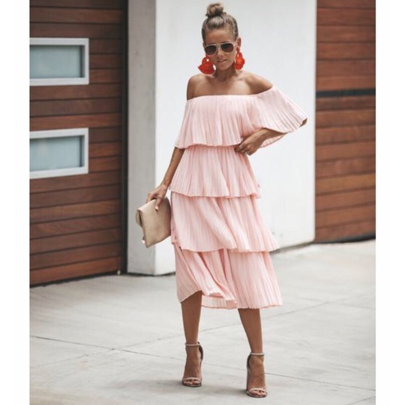Vici Dresses & Skirts - Vici Bonifacio Tiered Pleated Midi Dress